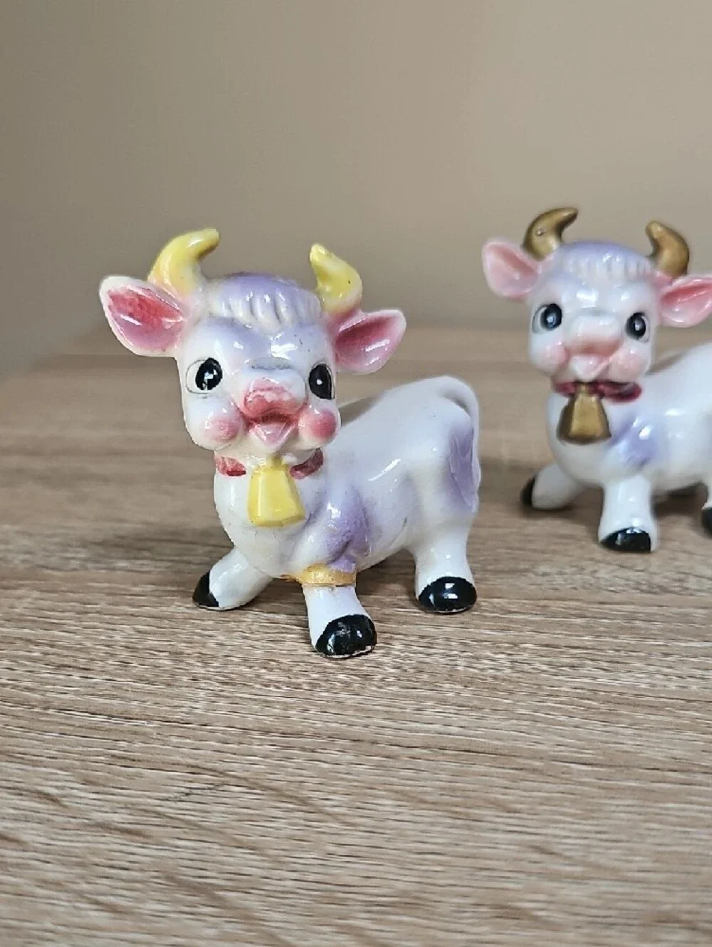 Vintage Kitschy Ceramic Elsie Cow Salt & Pepper - White and Pink Decorative